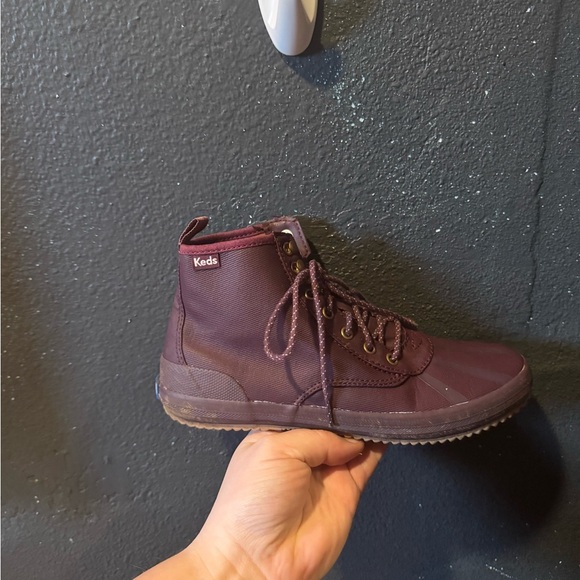 Women’s Keds Purple All Weather Lace Up High Tops Size 6.5 - Picture 2 of 8